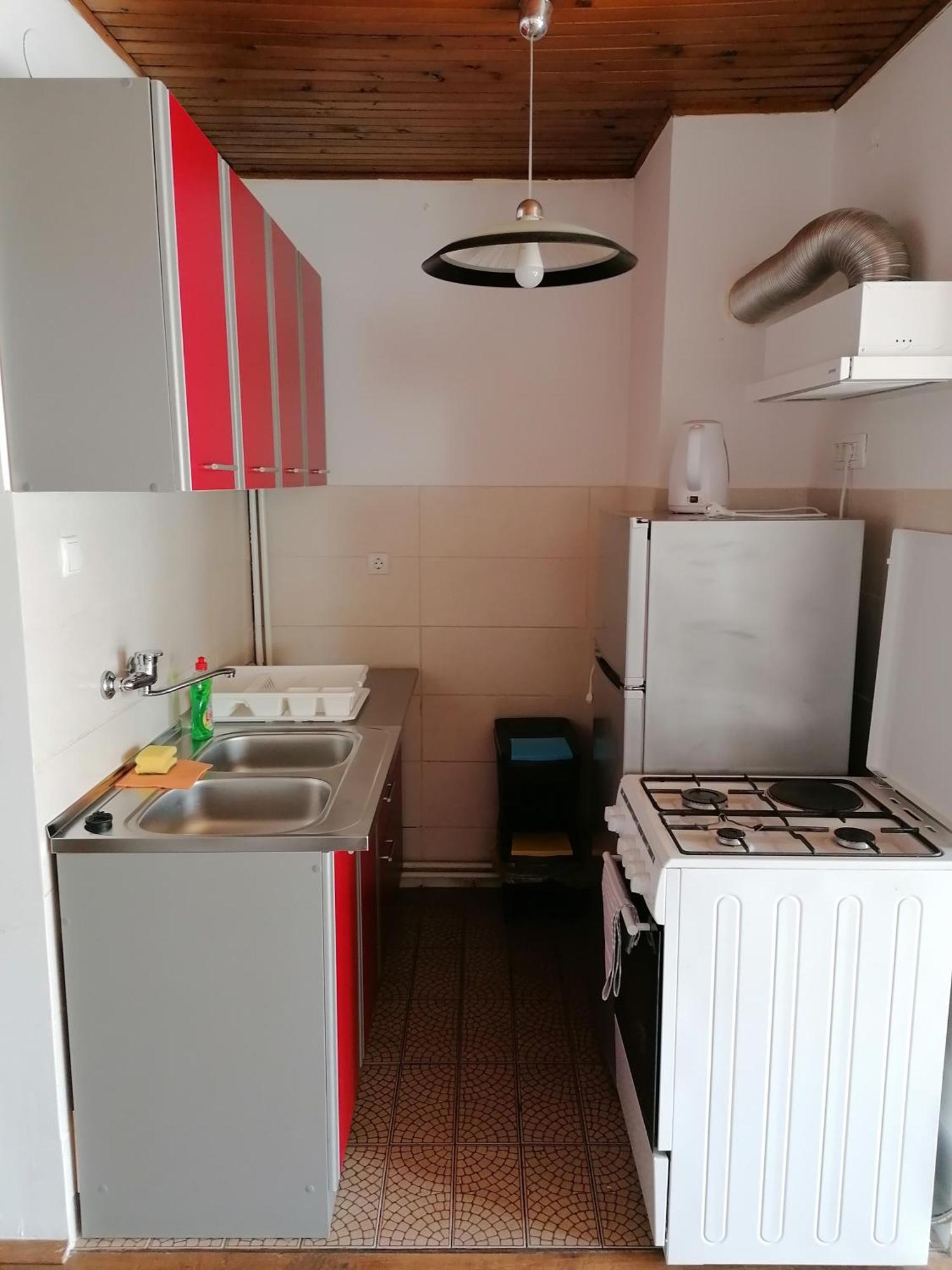 Cozy 1-Bdrm Apt In Dubec, Ideal For Work Or Study Sesvete Eksteriør billede
